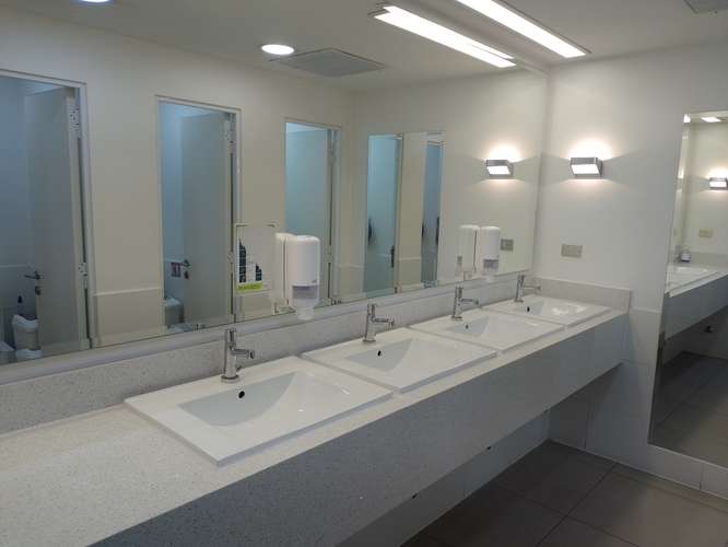 PLANTA LIBRE 425 M2, UF 0,18/M2, UN MES DE GRACIA, CENTRO - Imagen 12