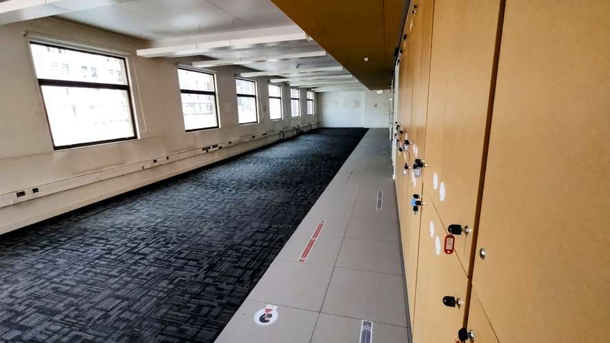PLANTA LIBRE 425 M2, UF 0,18/M2, UN MES DE GRACIA, CENTRO - Imagen 25