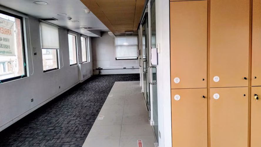 PLANTA LIBRE 425 M2, UF 0,18/M2, UN MES DE GRACIA - Imagen 29