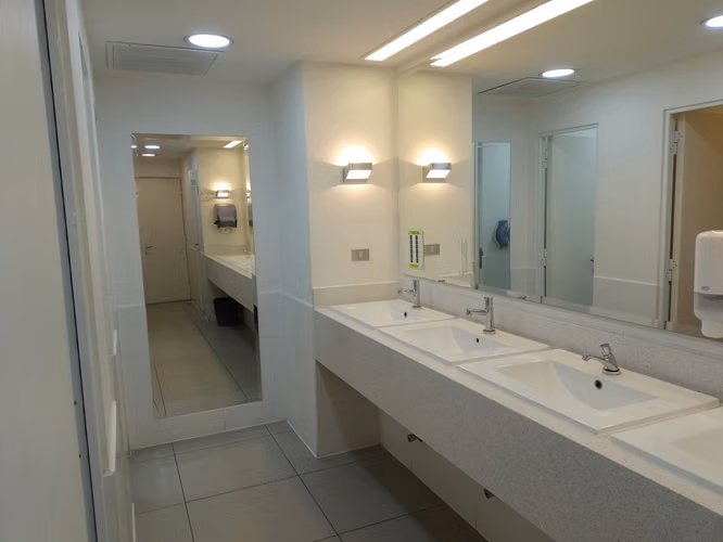 PLANTA LIBRE 425 M2, UF 0,18/M2, UN MES DE GRACIA - Imagen 11
