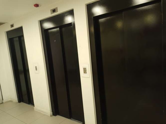 PLANTA LIBRE 425 M2, UF 0,18/M2, UN MES DE GRACIA, CENTRO - Imagen 2