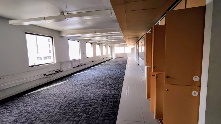 PLANTA LIBRE 425 M2, UF 0,18/M2, UN MES DE GRACIA - Imagen 14