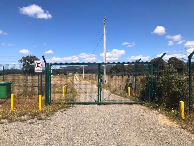 PARCELA CON EXCELENTE CONECTIVIDAD CERCANA AL AEROPUERTO