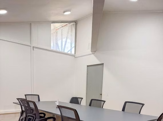 CASA EN ARRIENDO PARA DIVERSOS RUBROS AMOBLADA