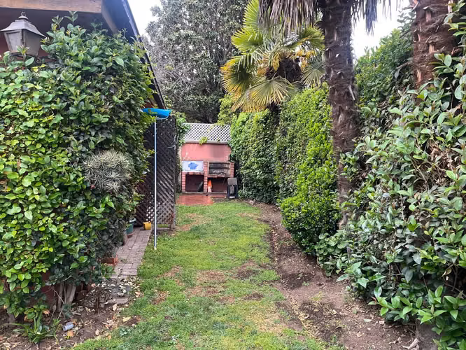 LINDA Y COMODA CASA FRENTE A COLEGIO ANDREE