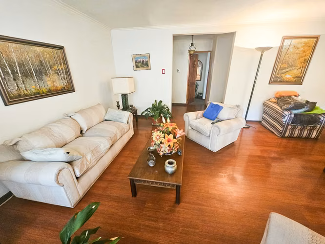 VENTA AMPLIA  CASA EN FERNANDO CASTILLO VELASCO 6D 3B - Imagen 1