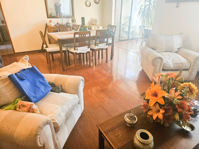 VENTA AMPLIA  CASA EN FERNANDO CASTILLO VELASCO 6D 3B - Imagen 2