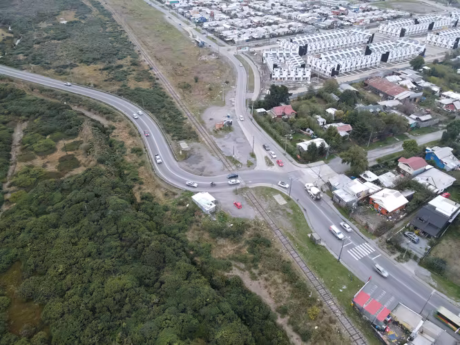 TERRENO COMERCIAL EN AVENIDA PRINCIPAL DE ALERCE