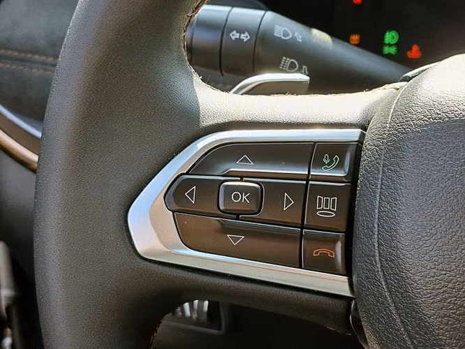 JEEP COMMANDER 2026