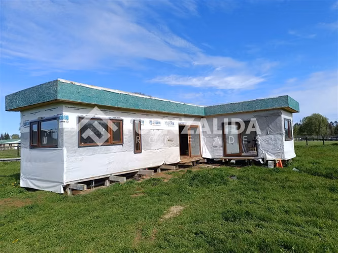 Vendemos casa en construcción avanzada en Frutillar