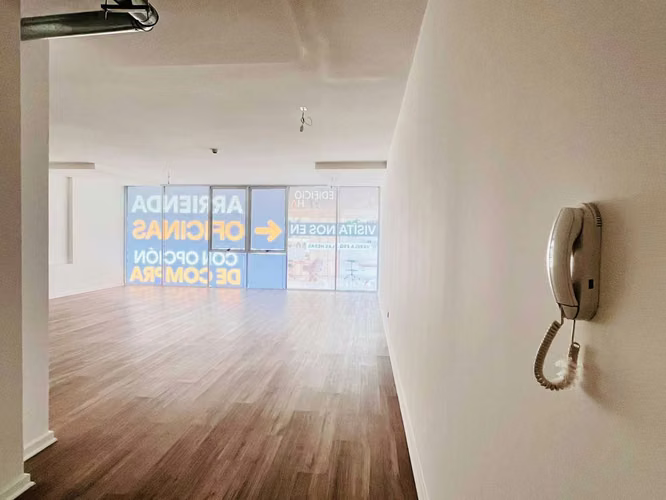Oficinas Modernas en Pleno Centro (160521)