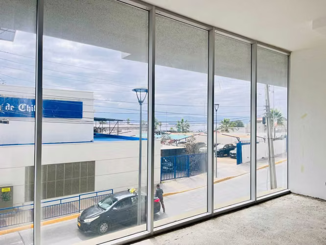 Venta o Arriendo Locales en Esquina Céntrica (160528)
