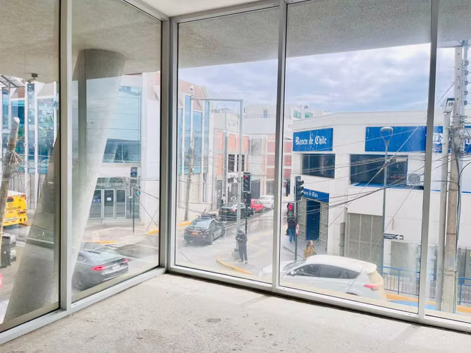 Venta o Arriendo Locales en Esquina Céntrica (160528)