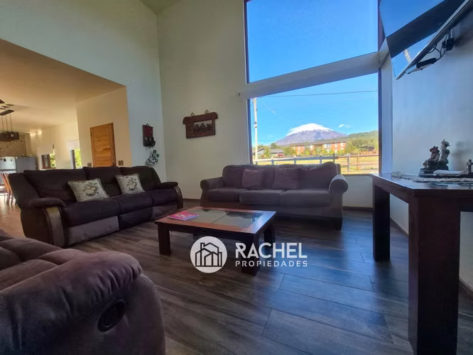SE ARRIENDA HERMOSA CASA AMOBLADA AÑO CORRIDO - Condominio Country Pucón - Imagen 7