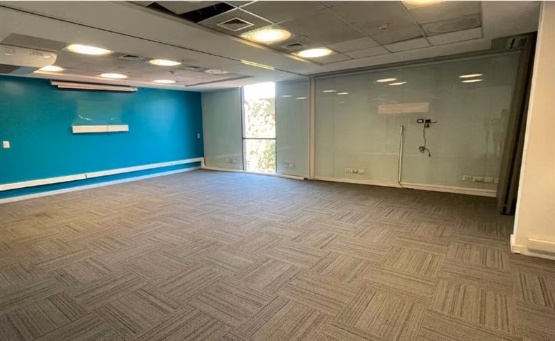 Arriendo OFICINA habilitada en Edificio Ombú en Providencia - Imagen 8