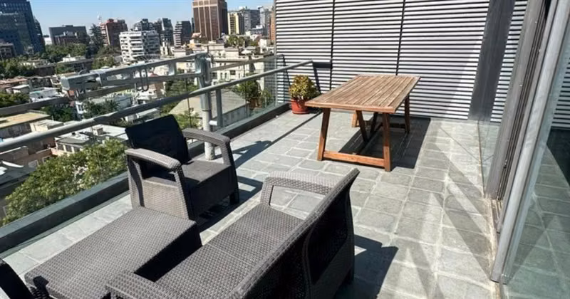 Arriendo OFICINA Amoblada en Edificio Ombú en Providencia