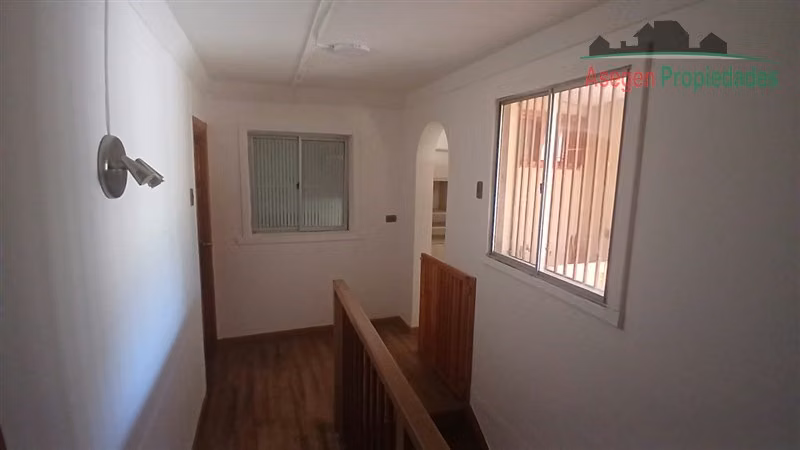 CASA Casa en arriendo en calle Las Heras, a pasos de la Alameda Manuel Antonio Matta.