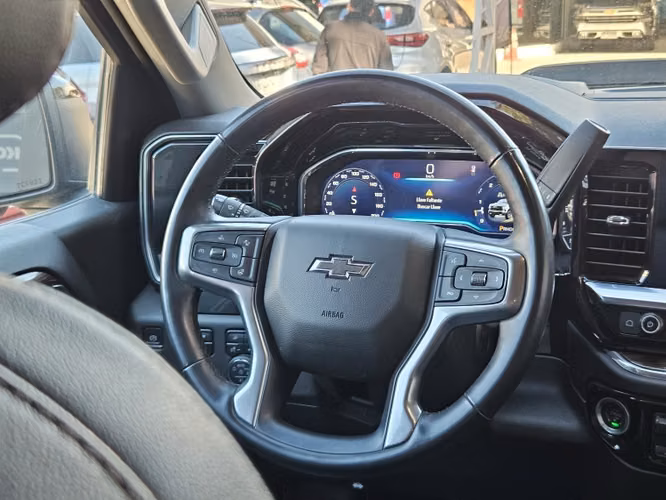 Chevrolet Silverado Silverado Cc Dcab 4x4 5.3 Aut... - Imagen 8