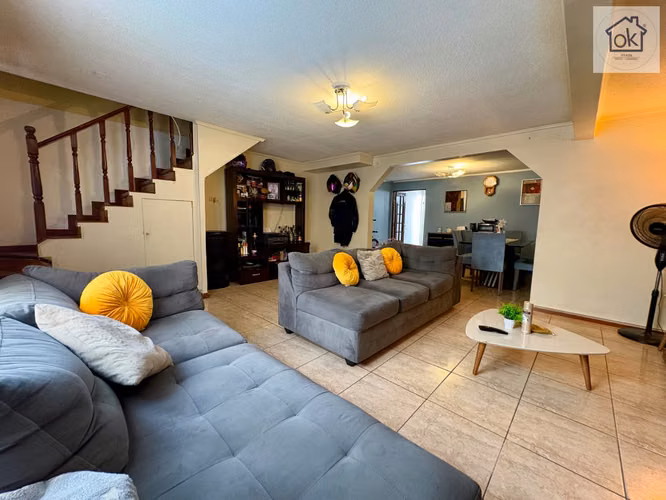 AN05A Hermosa Casa 3D1B2E En Sector Of Anita