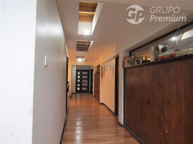 Se vende Casa 10D/5B 11/2 Cuadra del Metro Rodrigo de Araya