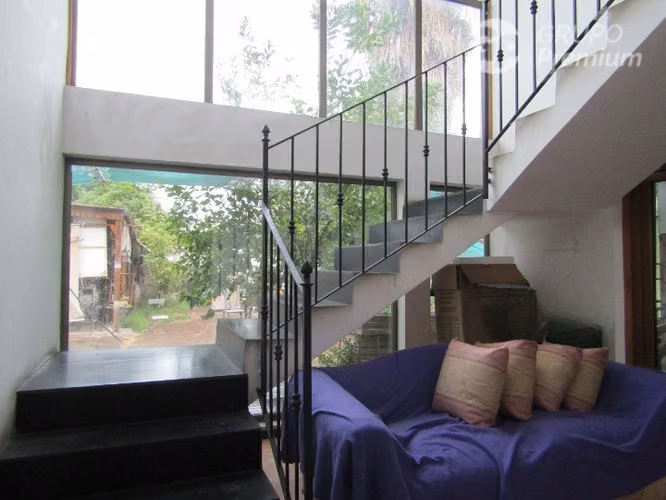 Se vende Casa 10D/5B 11/2 Cuadra del Metro Rodrigo de Araya