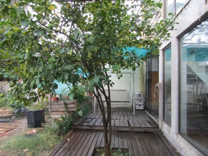 Se vende Casa 10D/5B 11/2 Cuadra del Metro Rodrigo de Araya