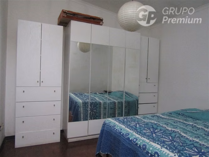 Se vende Casa 10D/5B 11/2 Cuadra del Metro Rodrigo de Araya