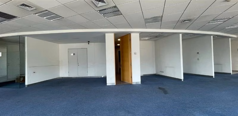 Arriendo OFICINA en Edificio Parque Titanium en Las Condes