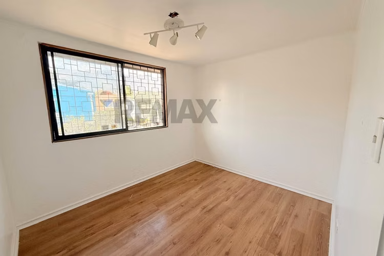 Venta de casa comercial - la reina