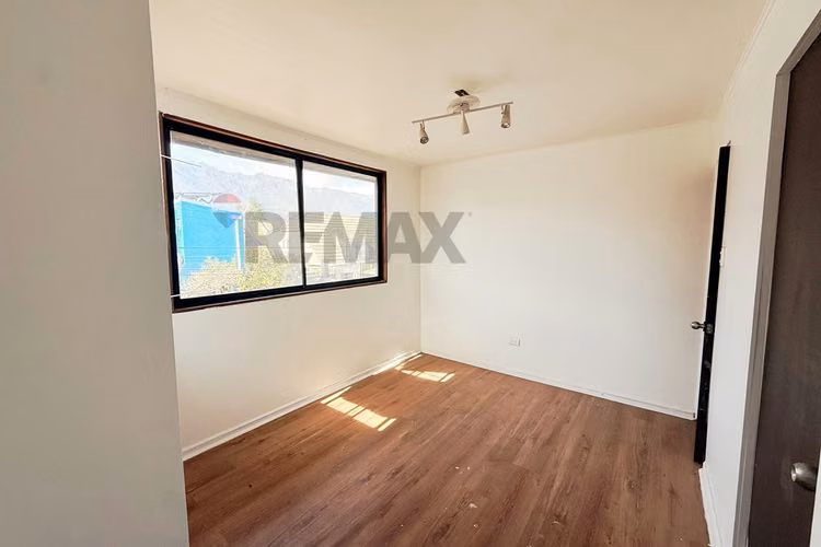 Venta de casa comercial - la reina