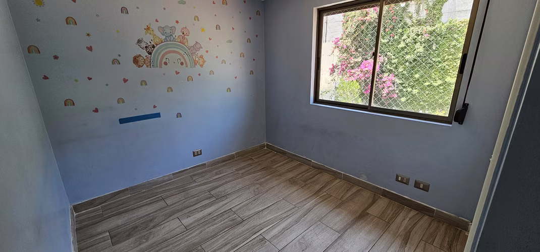 CASA EN HUECHURABA 4D, 3B Y ESTACIONAMIENTO PISCINA - Imagen 27