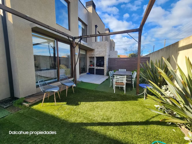 VENTA DEPTHOUSE EN CONDOMINIO LOMBARDA SECTOR JADIN DEL ESTE