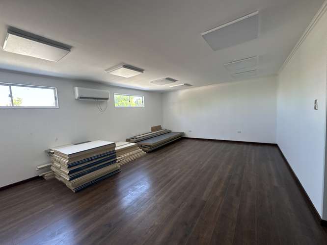 LOCAL  COMERCIAL NUEVO EN PLENA AVENIDA - Imagen 15
