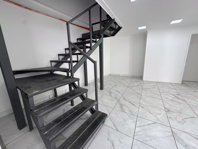 LOCAL  COMERCIAL EN LA MEJOR UBICACION
