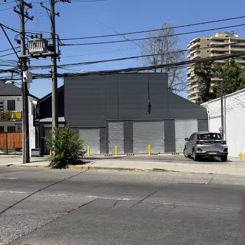 LOCAL  COMERCIAL EN LA MEJOR UBICACION