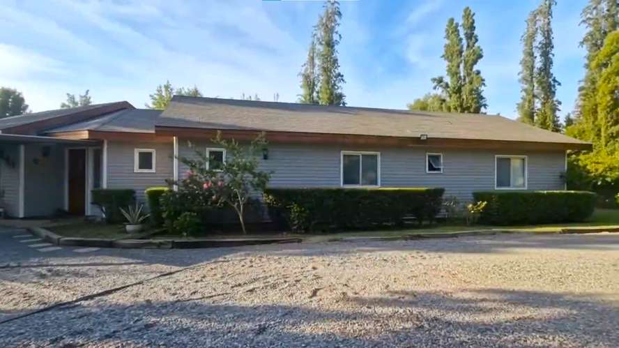 VENTA GRAN PARCELA CON CASA NO PERIMETRAL PRECIO OFERTA - Imagen 2