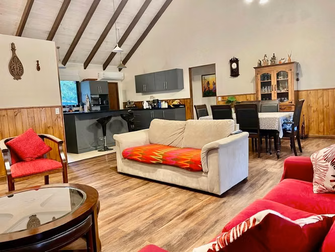 VENTA CASA EN PARCELA A MINUTOS DEL CENTRO DE PUCÓN - Imagen 9