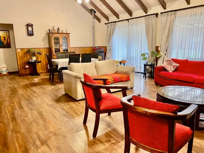 VENTA CASA EN PARCELA A MINUTOS DEL CENTRO DE PUCÓN - Imagen 6