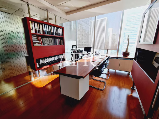 Oficina con excelente ubicación, Las Condes  (160726)