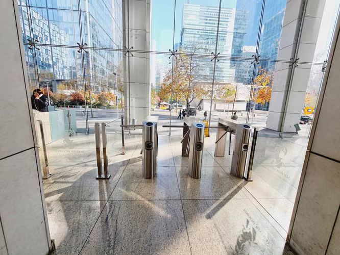 Oficina con excelente ubicación, Las Condes  (160726)