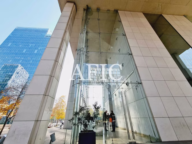 Oficina con excelente ubicación, Las Condes  (160726)