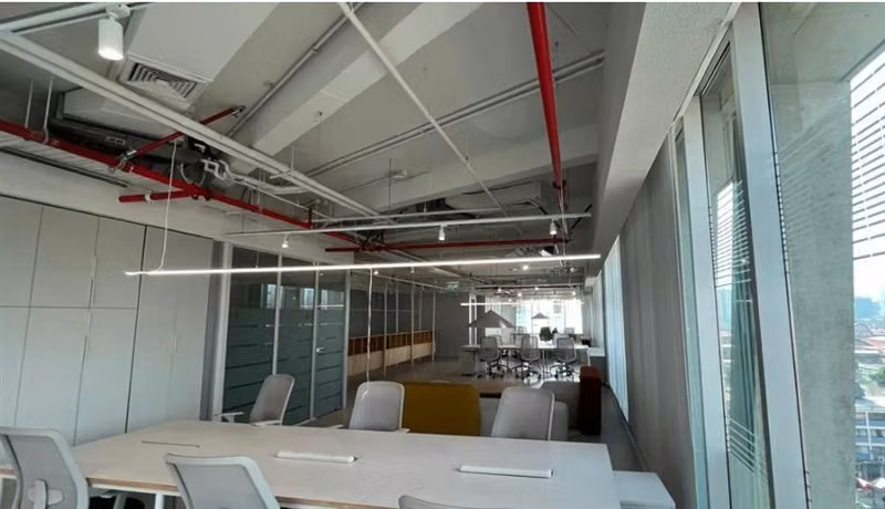 Arriendo OFICINA en Edificio SCL en Las Condes