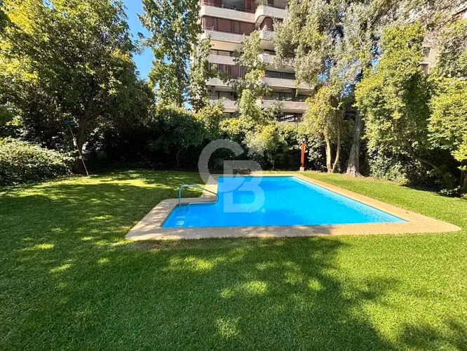 Paraíso Urbano: Dúplex Tranquilo Cerca de Todo. CBG