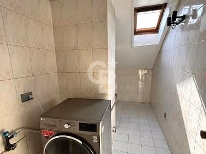 Paraíso Urbano: Dúplex Tranquilo Cerca de Todo. CBG