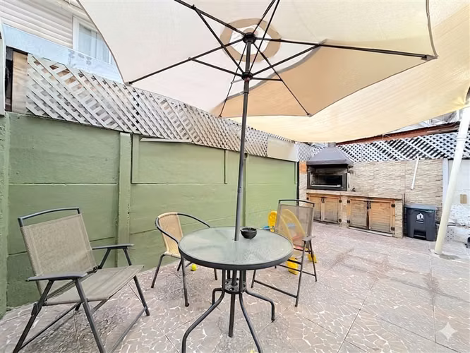 Casa en venta de 3D/3B/1E sala de estar, Puente Alto