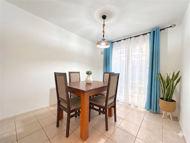 Casa en venta de 3D/3B/1E sala de estar, Puente Alto