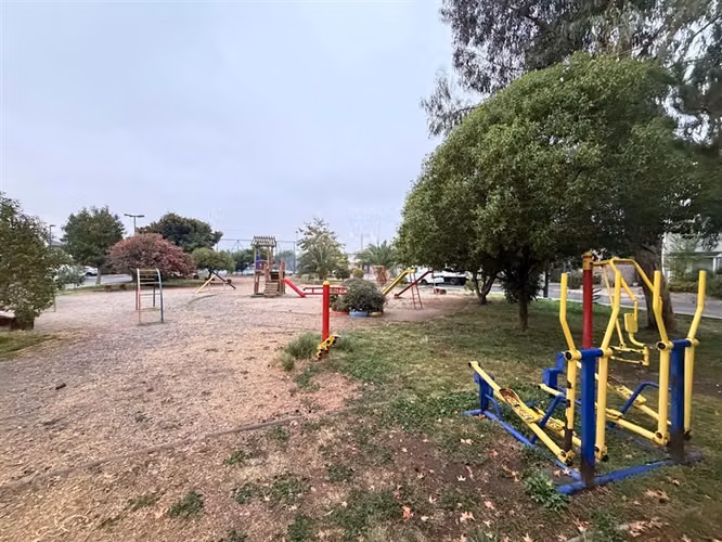 Casa en venta de 3D/3B/1E sala de estar, Puente Alto