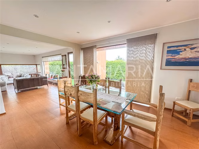 Casa en venta de 6 dorm. en el Venado, San Pedro de la Paz