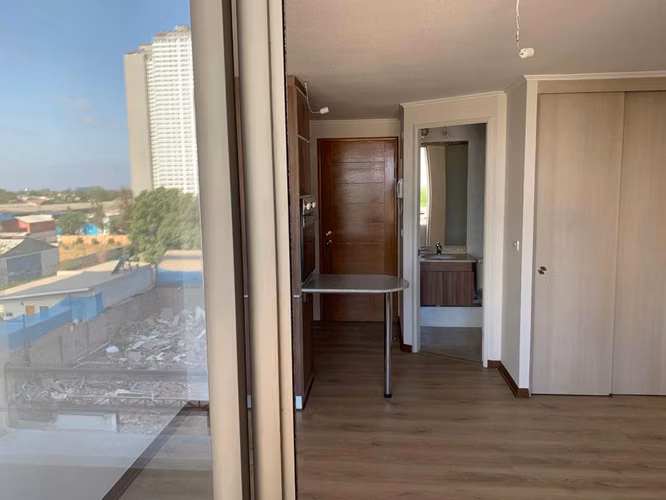 Excelente de apartamento estudio en venta sector tranquilo Estación Central - Imagen 2