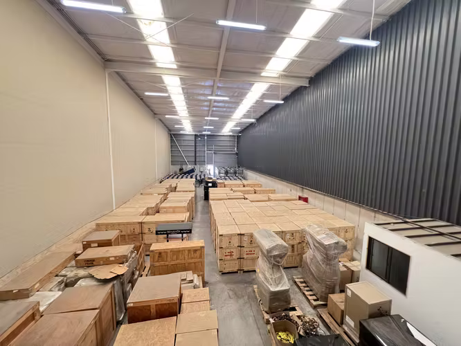 ARRIENDO BODEGA CON OFICINA DE 677  M2 EN CONDOMINIO RENCA - Imagen 24
